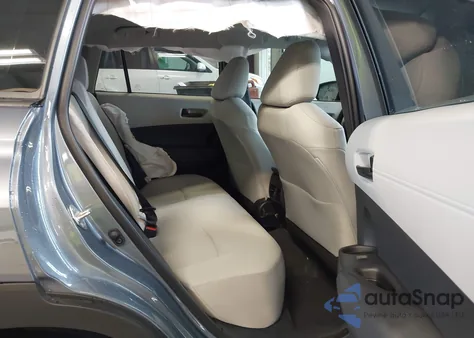 2024 Toyota Corolla Cross L z USA, uszkodzony, nr VIN 7MUAAABG1RV108371